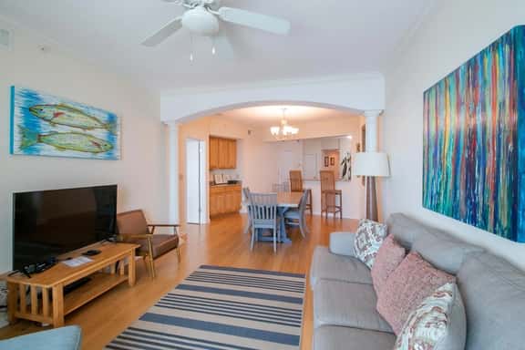 The Gulf Horizon Suite - Image 1