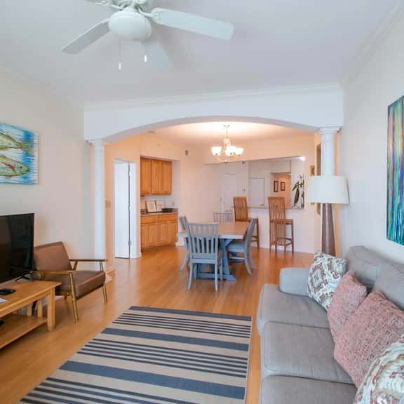 The Gulf Horizon Suite - Image 1