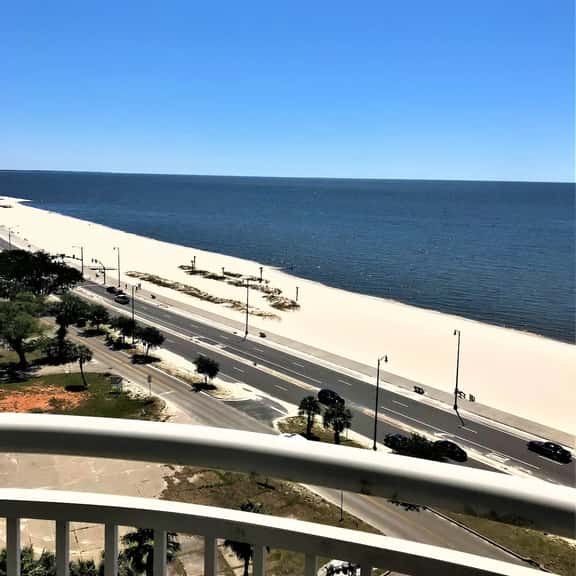 Tidal View Retreat - Image 1