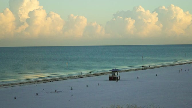 Christmas 2026 on the Mississippi Gulf Coast: Beach Getaways & Where to Stay