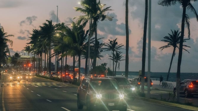 Cruisin' the Coast 2026: Best Gulfport Eats & Late-Night Bites for Car Fans
